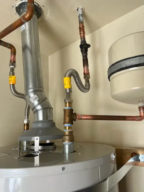 Water heater installation and plumbing repair in Wellesley Farms